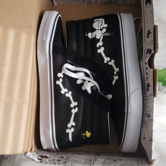 Vans Peanuts by Schulz Skate Sneakers - Picture 7 of 7